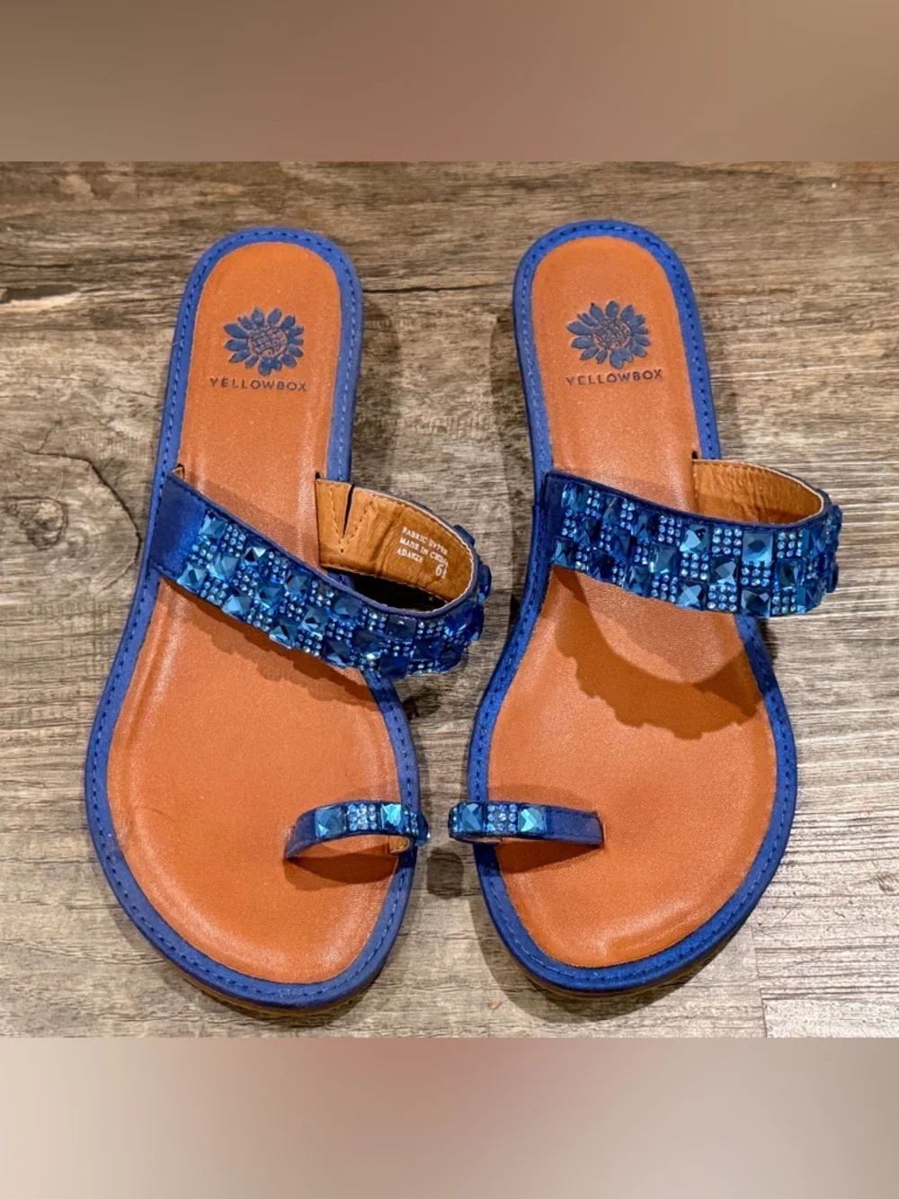 New Yellow Box Blue Embellished Toe-Loop Sandals for Women - Picture 2 of 9
